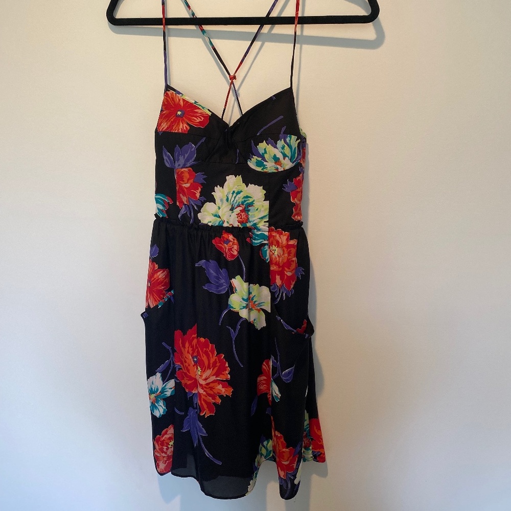 Black Floral Dress w/ pockets,  Size Small